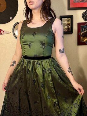 Neca Green Bella Swan Twilight Birthday Dress